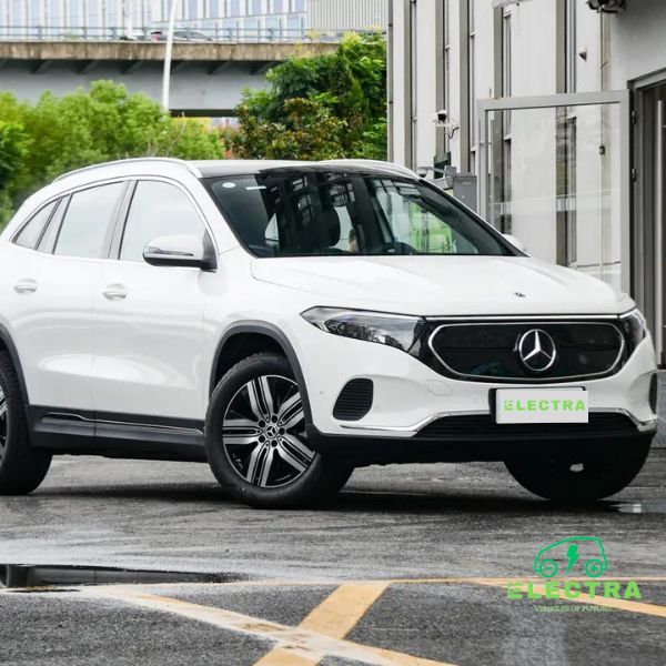 MERCEDES EQA